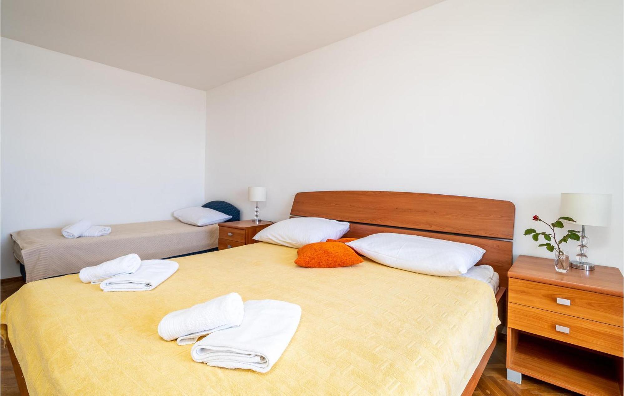 Cozy Apartment In Dubrovnik With House Sea View Exteriör bild